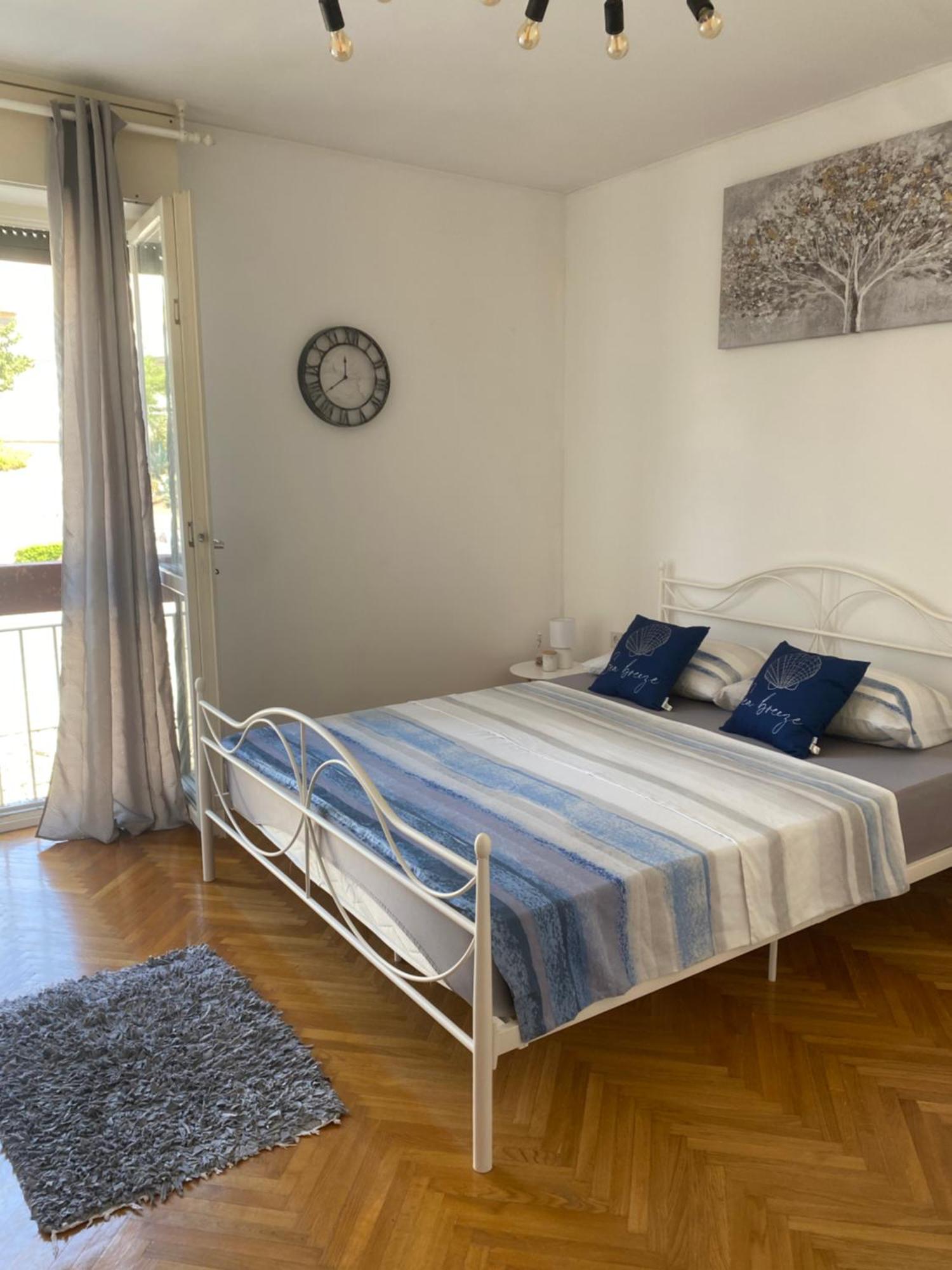 Apartment Niko - Self Check - In Split Buitenkant foto